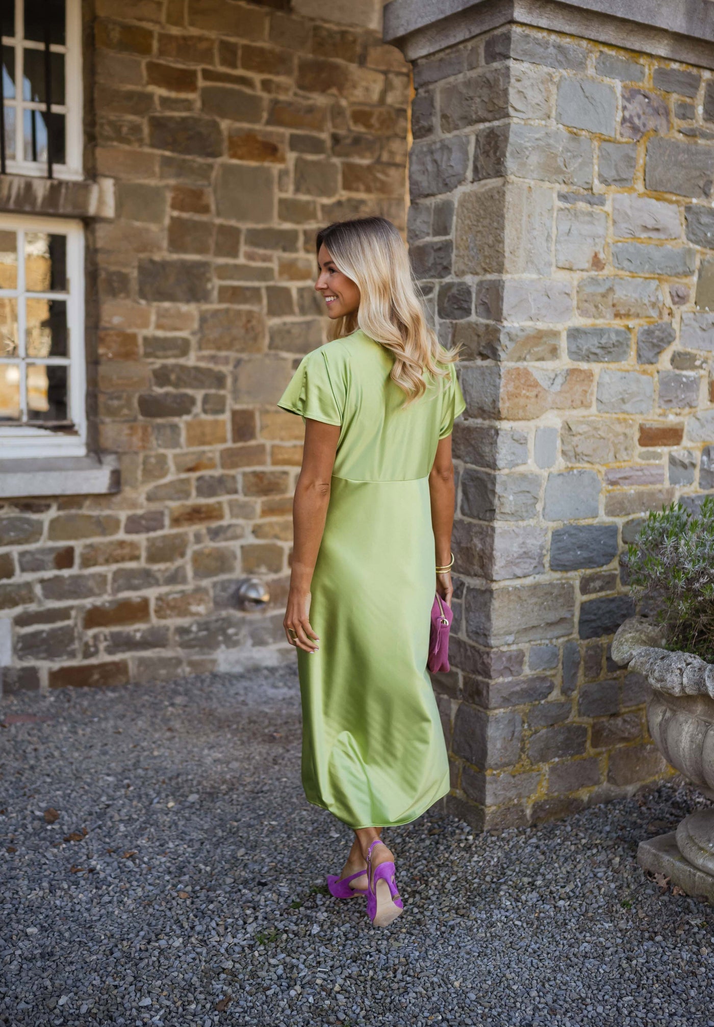 Eleonore™ | De Satijnen Jurk met V-hals