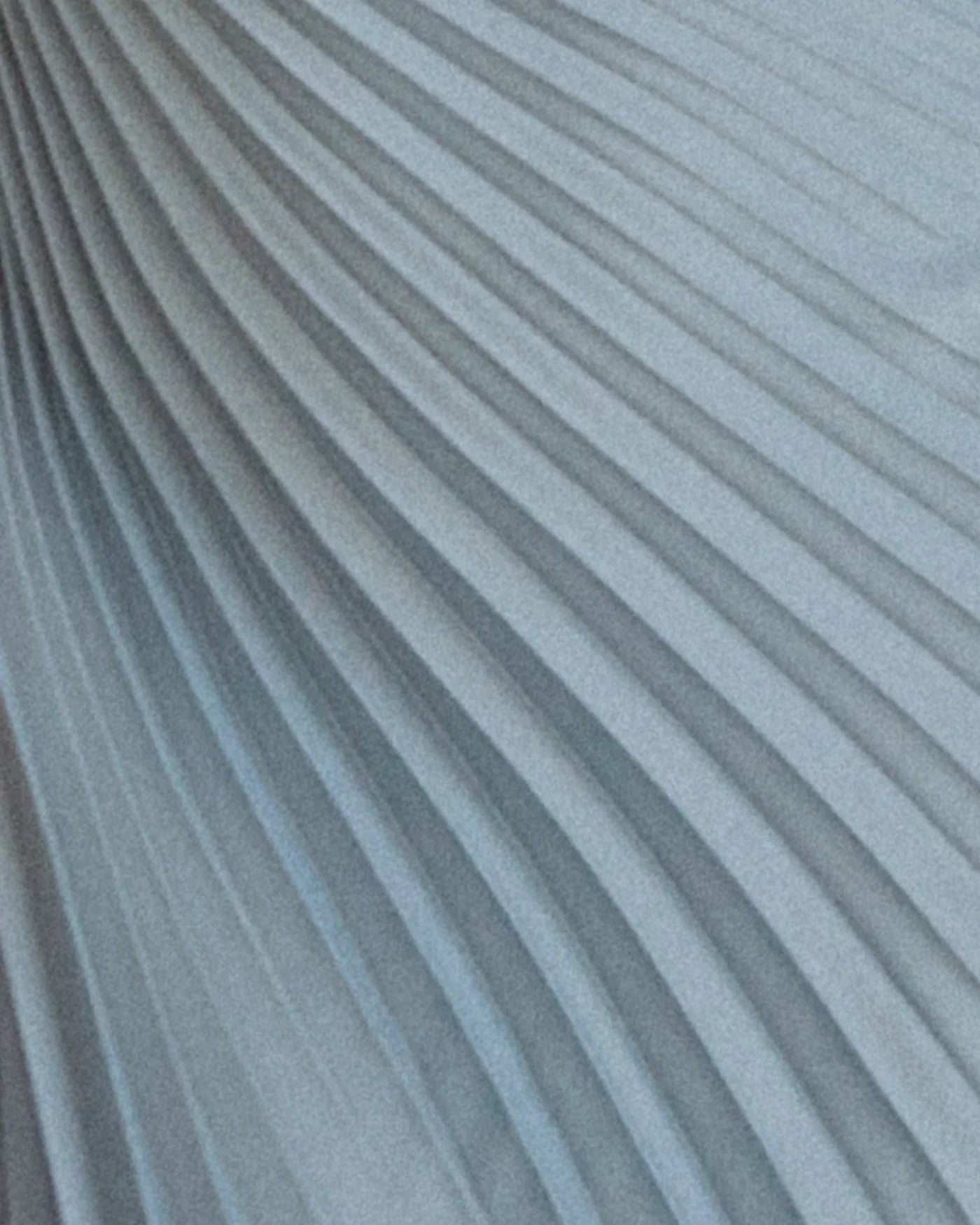 Sylviana - Een-Schouder Plissé Midi-Jurk